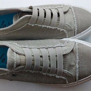 Women's Sneakers Size 6 Blowfish Malibu Canvas Material Fryed Edges